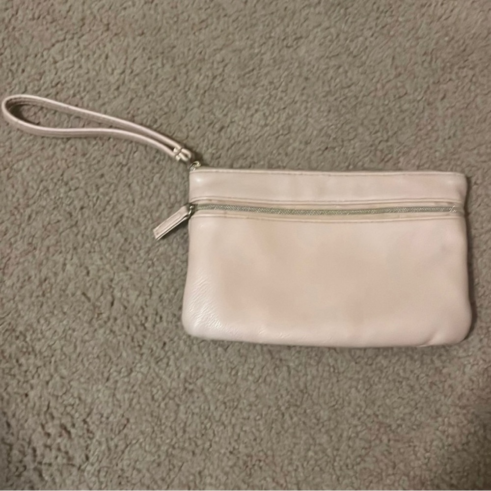 Tan wallet